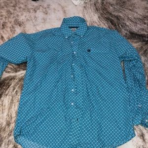 Cinch button up